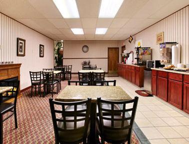 Hotel O Daylight Inn Elkhart I-90, In Restaurant photo